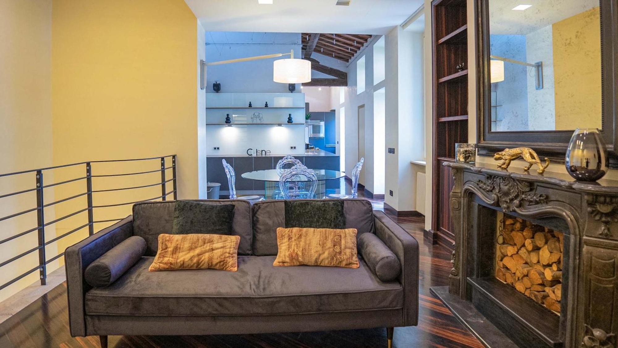 Piazza Venezia Charming Apartments With View Рим Екстер'єр фото
