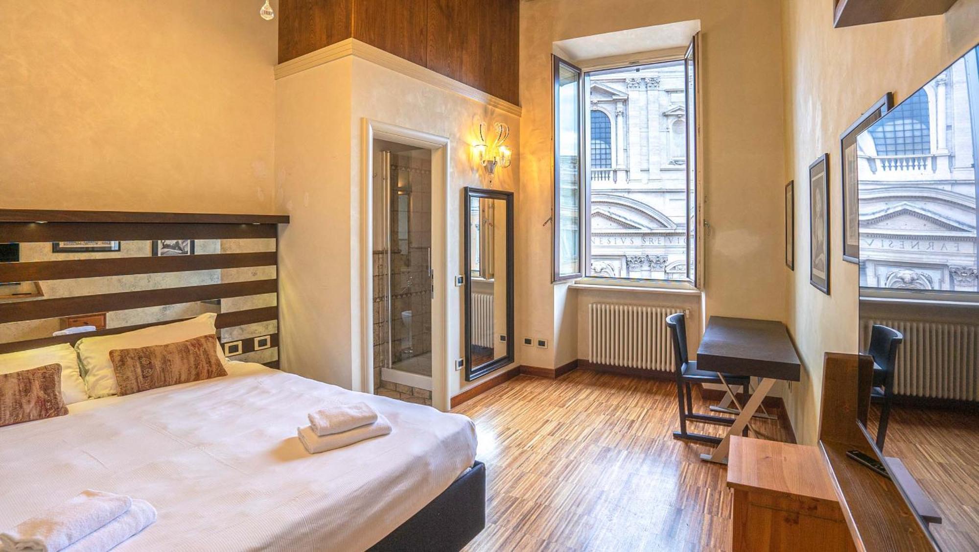 Piazza Venezia Charming Apartments With View Рим Екстер'єр фото