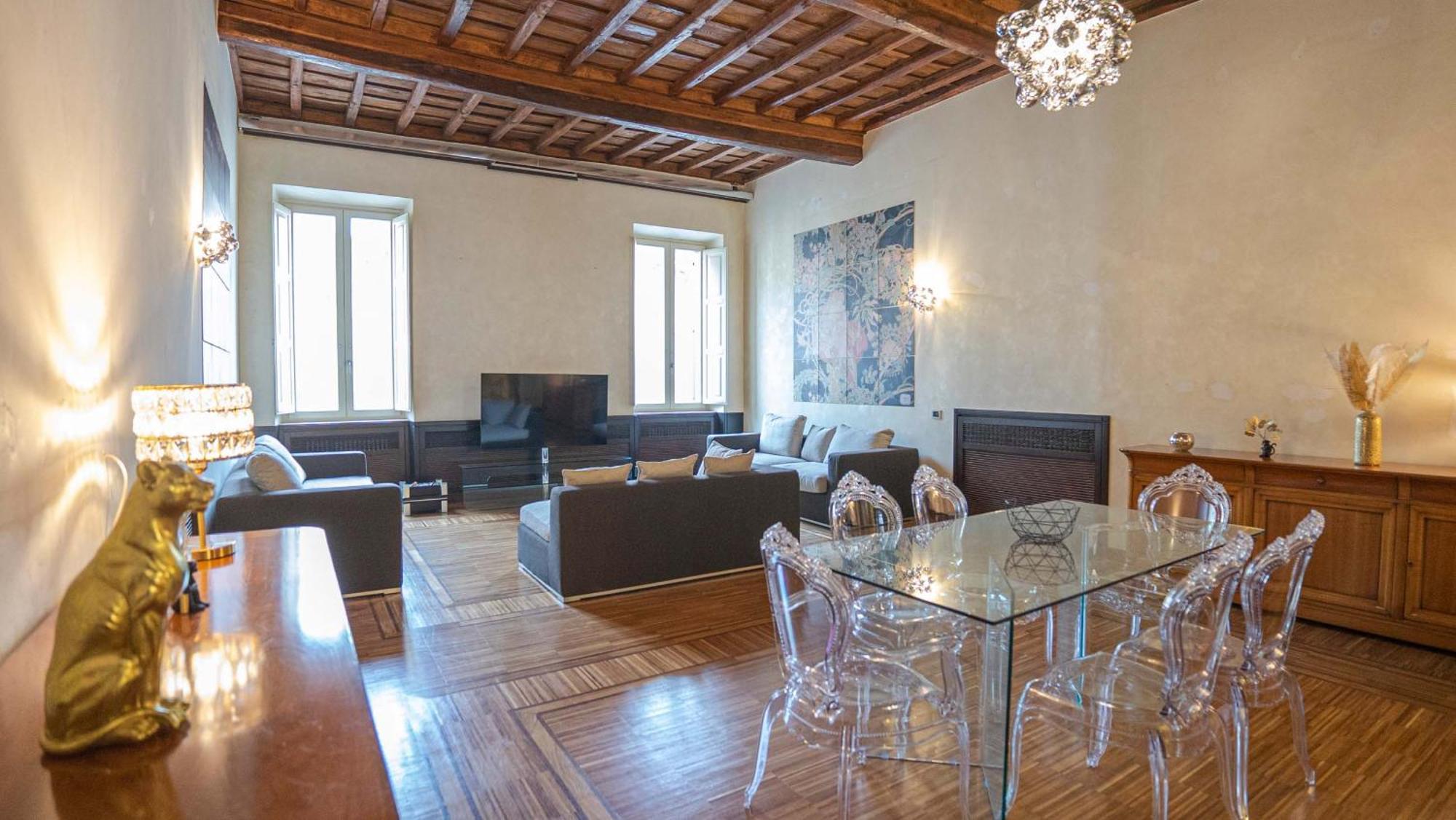 Piazza Venezia Charming Apartments With View Рим Екстер'єр фото