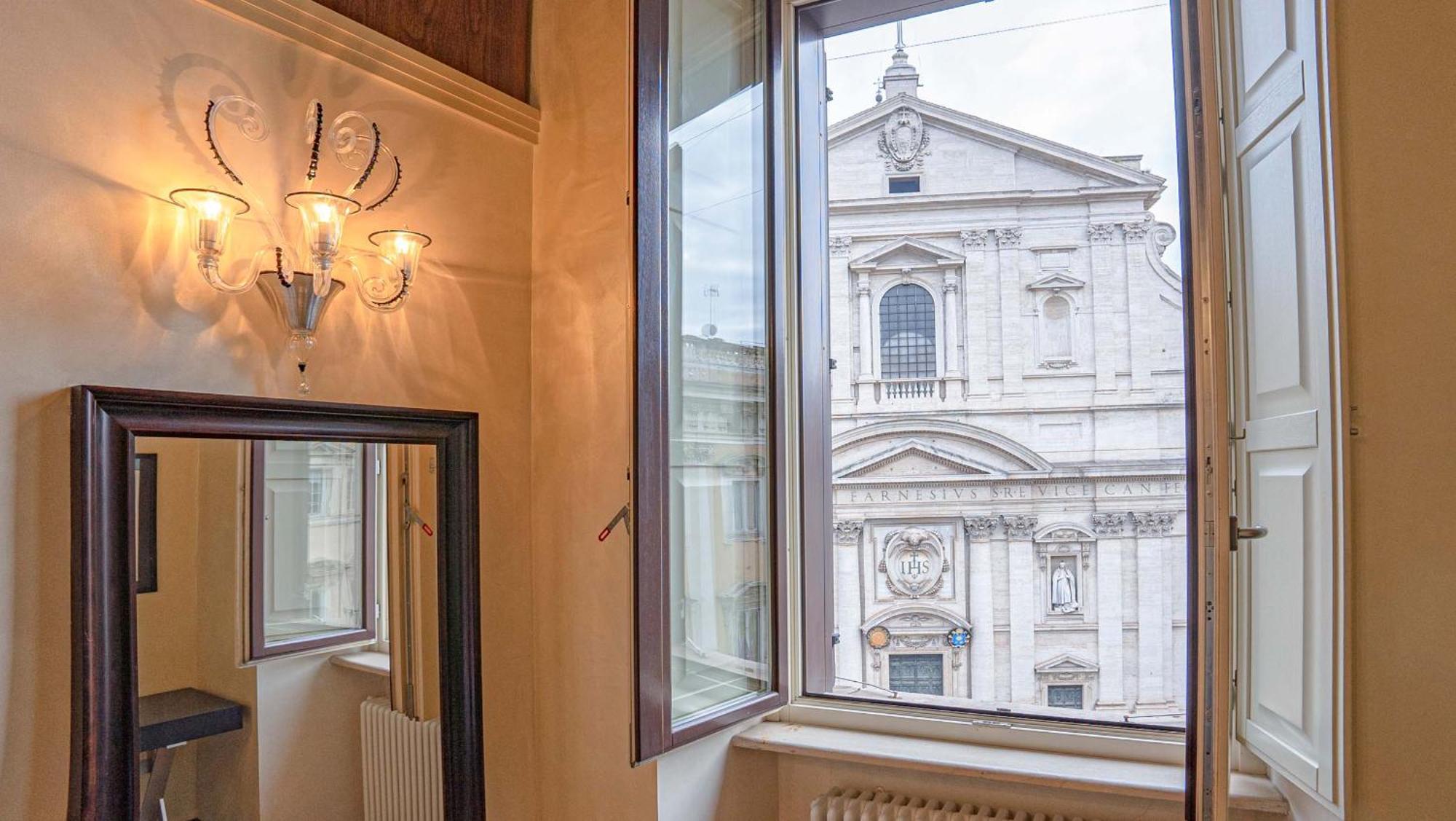 Piazza Venezia Charming Apartments With View Рим Екстер'єр фото