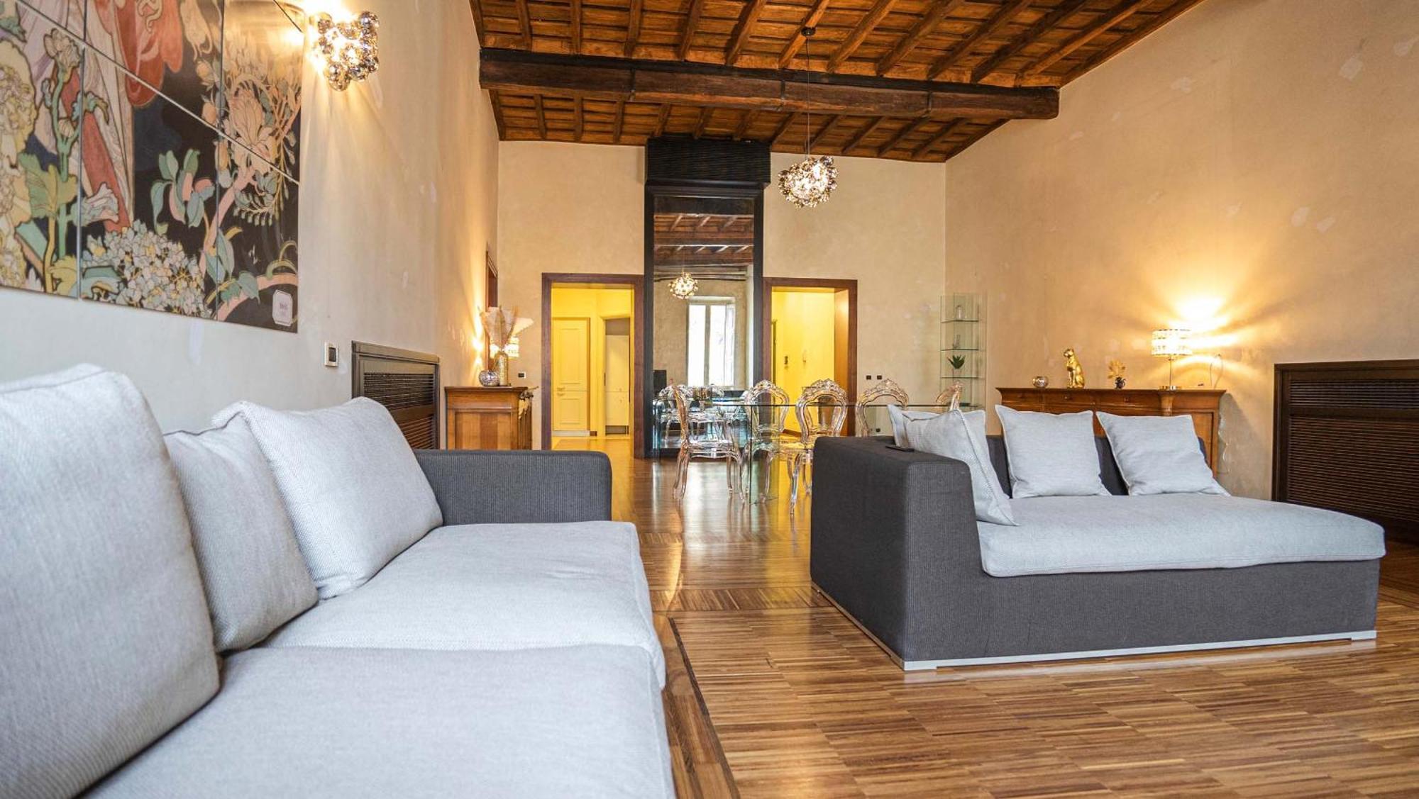 Piazza Venezia Charming Apartments With View Рим Екстер'єр фото