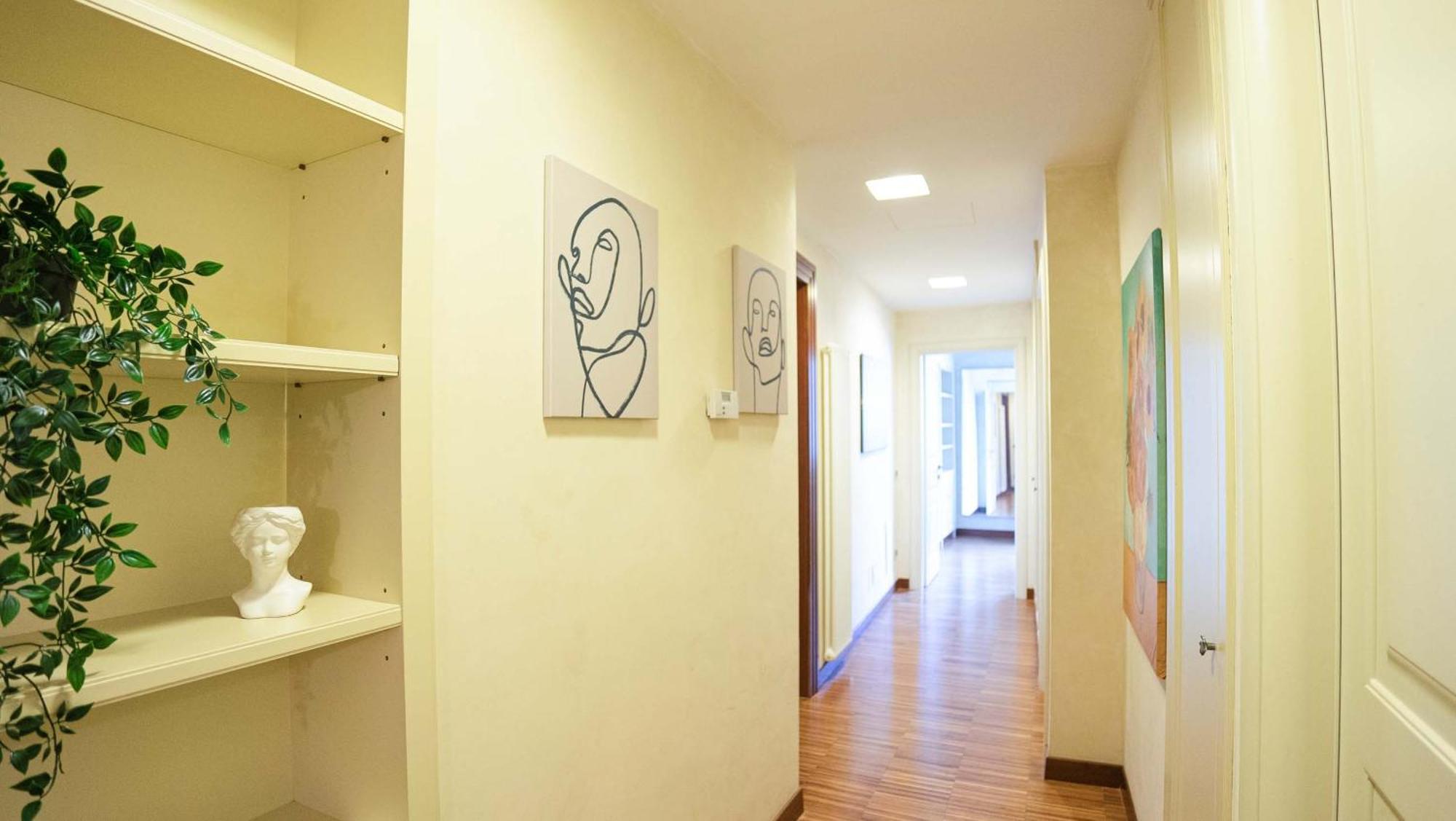 Piazza Venezia Charming Apartments With View Рим Екстер'єр фото