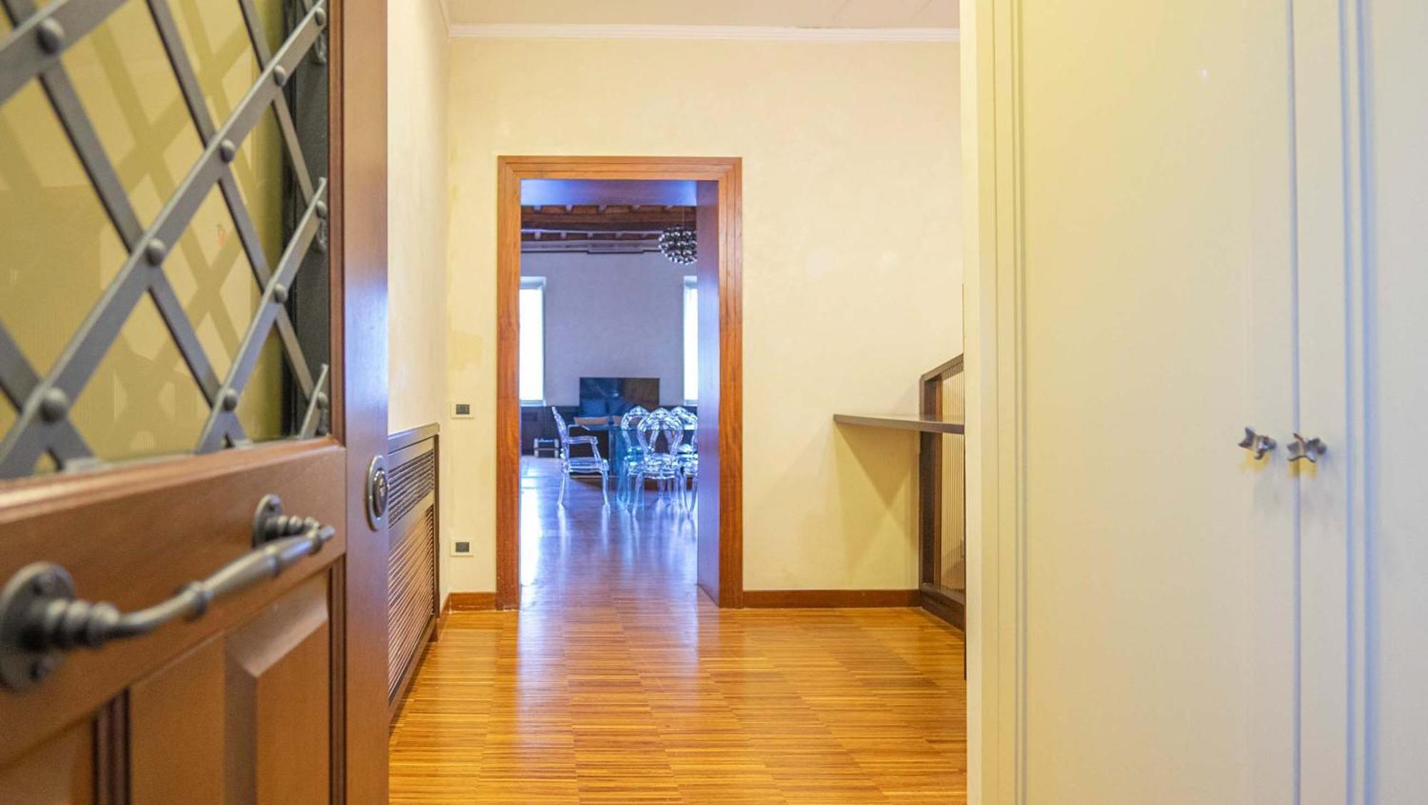 Piazza Venezia Charming Apartments With View Рим Екстер'єр фото